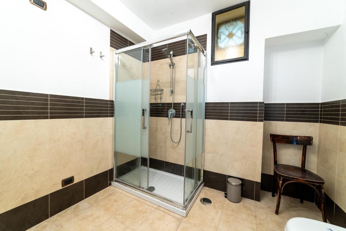 Via Atri 25 Apartment Naples Exterior photo