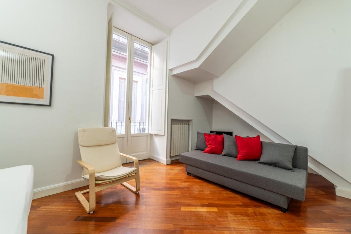 Via Atri 25 Apartment Naples Exterior photo